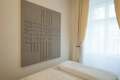 Ein Bett oder Betten in einem Zimmer der Unterkunft Chic & Cozy 104m2 Flat, Walk to Top Attractions