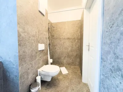 Ein Badezimmer in der Unterkunft Vienna Hills Living