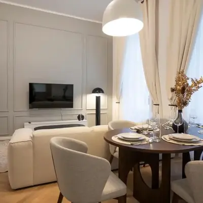 Stylish & Modern 90m2 Flat in Prime Location
