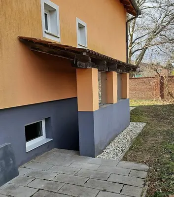 Das Gebäude in dem sich die Ferienwohnung befindet