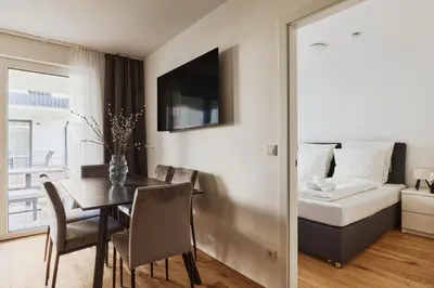 TV/Unterhaltungsangebot in der Unterkunft Symphony Apartments Vienna - Garden, Terrace and Grill