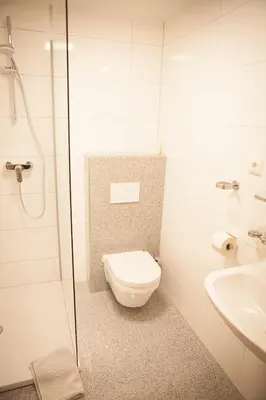 Ein Badezimmer in der Unterkunft Gästezimmer Frühwirth