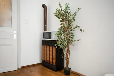 TV/Unterhaltungsangebot in der Unterkunft Comfortable 2BR Apt Central & Well Connected