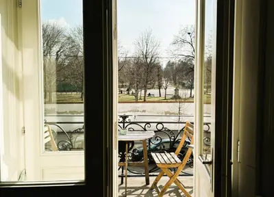 Ein Balkon oder eine Terrasse in der Unterkunft Casa Nostra - Ausgefallene Wohnung am Augarten