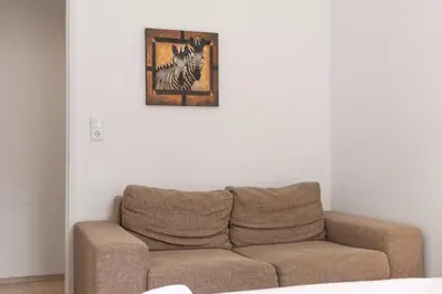 Ein Sitzbereich in der Unterkunft Pleasant 2BR Apt Perfect for short & long stays