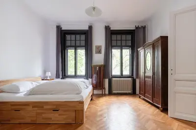 Ein Bett oder Betten in einem Zimmer der Unterkunft Dornröschenschlaf am Stadtrand mit Anbindung ans Zentrum - 30 Minuten