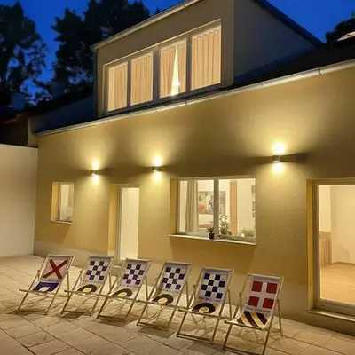 Spacious & Cozy Guesthouse - Near Metro & City Center - 3 Beds for 5 Person