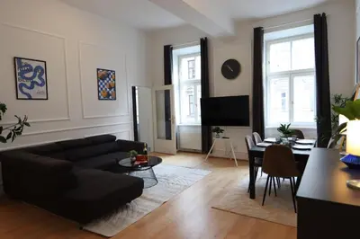 TV/Unterhaltungsangebot in der Unterkunft Wunderschöne Altbau-Stil Wohnung