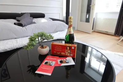 Ein Bett oder Betten in einem Zimmer der Unterkunft Wunderschöne Altbau-Stil Wohnung