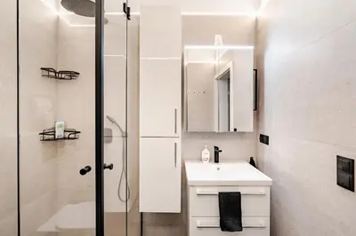 Ein Badezimmer in der Unterkunft Black & White Apartment