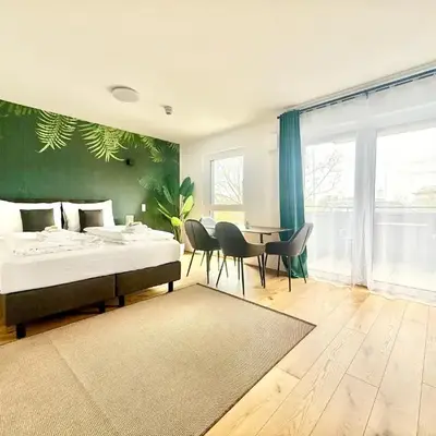 Apartment mit Balkon und Parkplatz