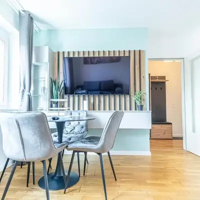 Chic 1BR & 1LR