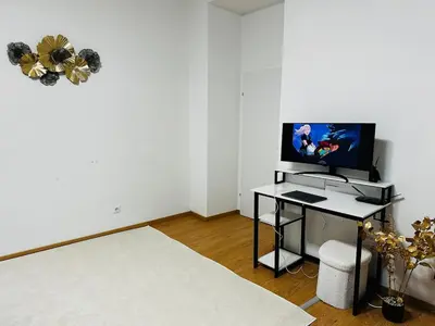 TV/Unterhaltungsangebot in der Unterkunft Cozy flat near main station & center