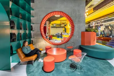 Ein Sitzbereich in der Unterkunft The Social Hub Vienna Extended Stay