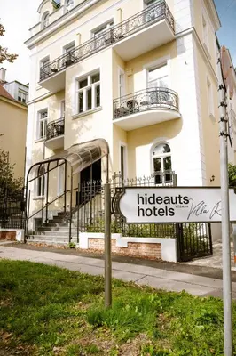 Das Gebäude in dem sich das Hotel befindet