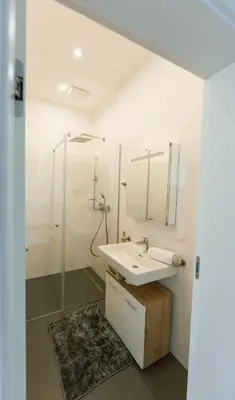 Ein Badezimmer in der Unterkunft New Design Apartment 9