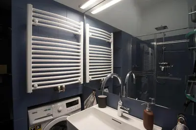 Ein Badezimmer in der Unterkunft Charmante neu renovierte Wohnung in der Nähe des Stadtzentrums