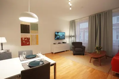 TV/Unterhaltungsangebot in der Unterkunft Charmante neu renovierte Wohnung in der Nähe des Stadtzentrums