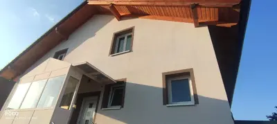 Das Gebäude in dem sich die Ferienwohnung befindet