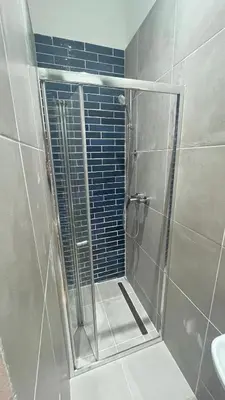 Ein Badezimmer in der Unterkunft Apartment Hauptbahnhof Blue - Kingsize Bed