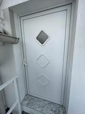 Grundriss der Unterkunft Moderne Wohnung mit Garten