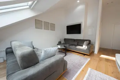 Ein Sitzbereich in der Unterkunft Retsina Apartments