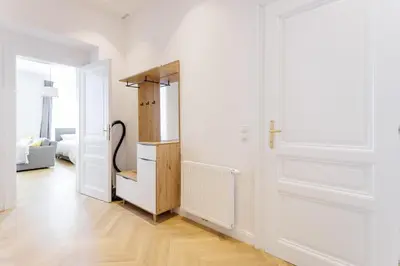 Küche/Küchenzeile in der Unterkunft Central Stylish Apartment near Opera