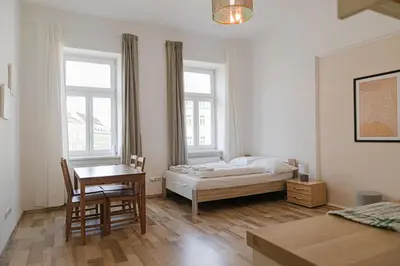 Grundriss der Unterkunft Sweet 2BR Apt Ideal for short & Long Stays, Very Central in Vienna