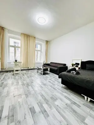Ein Sitzbereich in der Unterkunft Beautiful Studio Quick Access to Rathausplatz