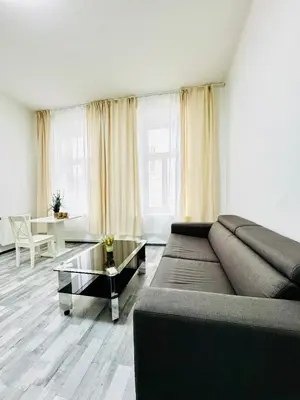 Ein Sitzbereich in der Unterkunft Beautiful Studio Quick Access to Rathausplatz