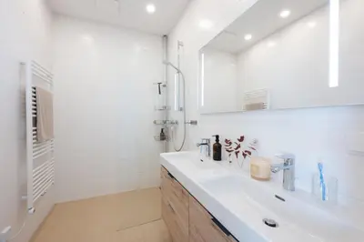 Ein Badezimmer in der Unterkunft Modernes Dachgeschoss-Apartment mit Balkon in Wien - Nähe Westbahnhof