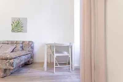 Grundriss der Unterkunft Stylish & Cozy Apt Ideal for Longstays