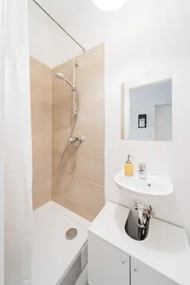 Ein Badezimmer in der Unterkunft Central Two Room Apartment