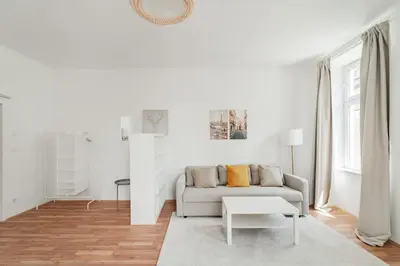 Ein Sitzbereich in der Unterkunft Central Two Room Apartment