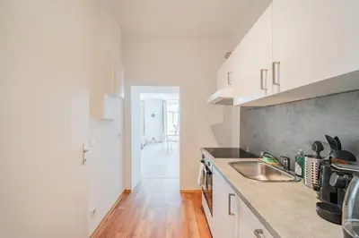 Küche/Küchenzeile in der Unterkunft Central Studio Apartment