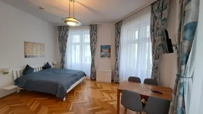 Ein Bett oder Betten in einem Zimmer der Unterkunft Möbliertes Apartment in Zentrumsnähe