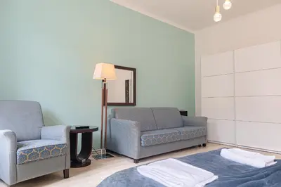 Grundriss der Unterkunft Elegant 2BR Apartment for 6P, Good for Longstays