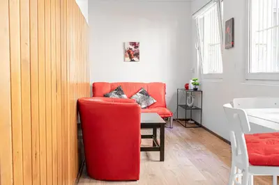 Grundriss der Unterkunft Comfy 2BR WiFi, Netflix, Near City Center