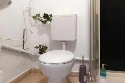Grundriss der Unterkunft Spacious 1BR Apt, WIFI & TV, with a Great Location