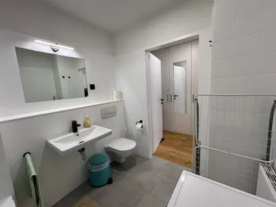 Ein Badezimmer in der Unterkunft Kompaktes Zentrales Studio mit Parkplatz