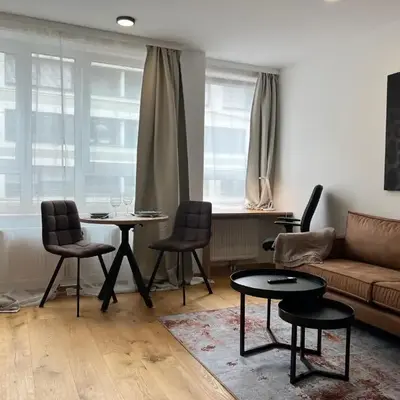 Kompaktes Zentrales Studio mit Parkplatz