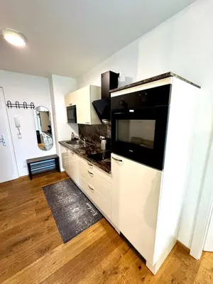 Küche/Küchenzeile in der Unterkunft Cozy 2BR Apartment In Floridsdorf Area