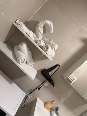 Ein Badezimmer in der Unterkunft Cozy 2BR Apartment In Floridsdorf Area