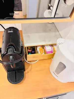 Kaffee-/Teezubehör in der Unterkunft Royalty Zimmer