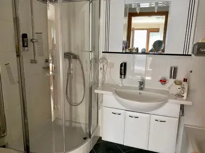 Ein Badezimmer in der Unterkunft Haus zu den Zwei Eichen