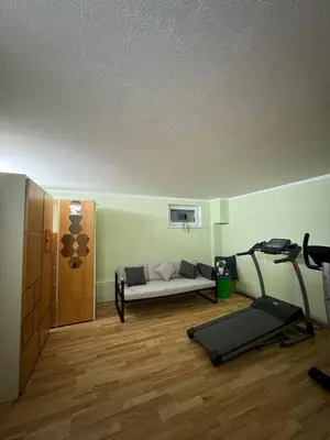 Das Fitnesscenter und/oder die Fitnesseinrichtungen in der Unterkunft City Oase, House floor, fitness, garden, jacuzzi, close to subway U1