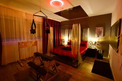 Ein Bett oder Betten in einem Zimmer der Unterkunft RK Private Residence