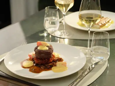 Essen im Hotel oder in der Nähe