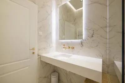 Ein Badezimmer in der Unterkunft RAFAEL KAISER - Signature Apartments City Centre