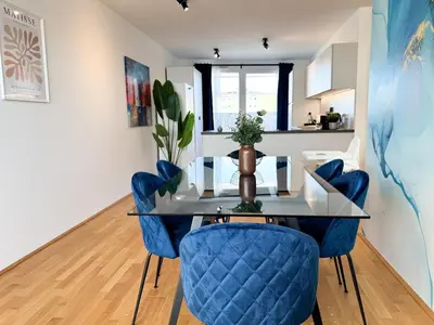 Ein Sitzbereich in der Unterkunft Modern & Spacious 2BR Apartment with Balcony